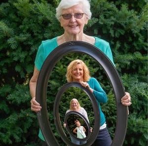 Meet your Posher, Ellen